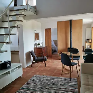 https://casas-de-taipa.hotelaalgarve.com